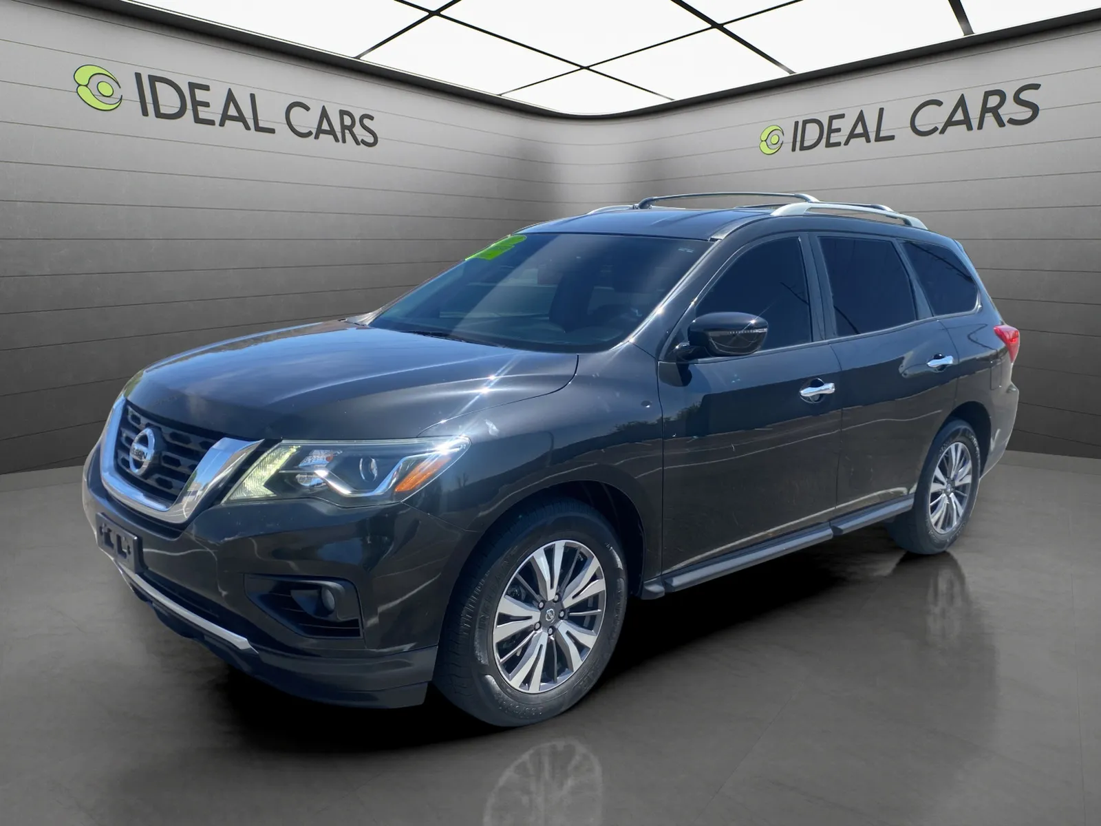 Black 2017 Nissan Pathfinder SV for sale in Mesa, AZ