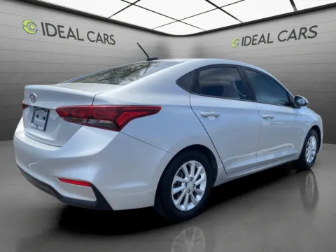 More photos of 2018 Hyundai ACCENT SEL at Ideal Cars - Main Street, AZ