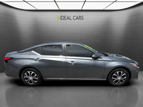 More photos of 2022 Nissan Altima 2.5 S at Ideal Cars - Main Street, AZ