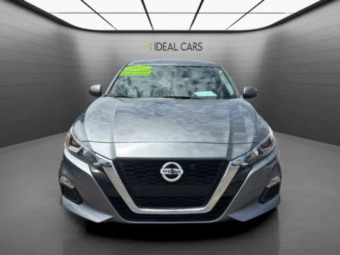 Photos of 2022 Nissan Altima 2.5 S for sale in Mesa, AZ at Ideal Cars - Main Street