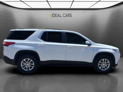More photos of 2020 Chevrolet Traverse LT Cloth at Ideal Cars - Main Street, AZ