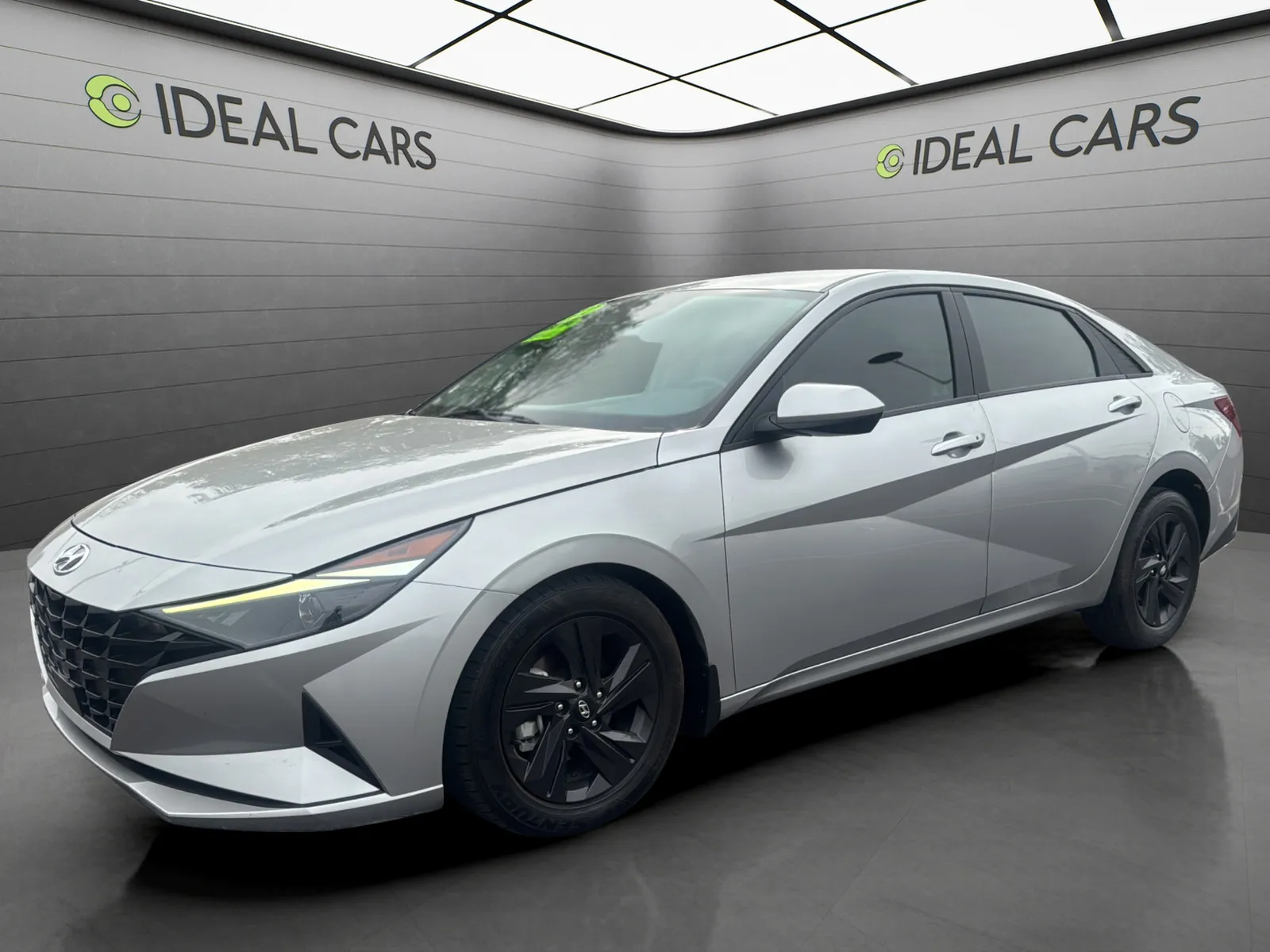 Silver 2022 Hyundai ELANTRA SEL for sale in Mesa, AZ