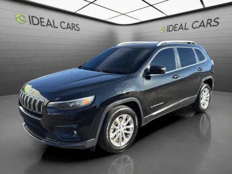 Black 2019 Jeep Cherokee Latitude for sale in Mesa, AZ