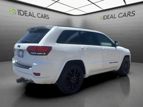 More photos of 2018 Jeep Grand Cherokee Laredo at Ideal Cars - Main Street, AZ