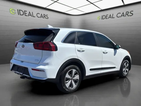 More photos of 2017 Kia Niro FE at Ideal Cars - Main Street, AZ