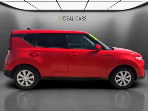 More photos of 2021 Kia Soul LX at Ideal Cars - Main Street, AZ