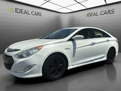 White 2012 Hyundai SONATA Hybrid for sale in Mesa, AZ