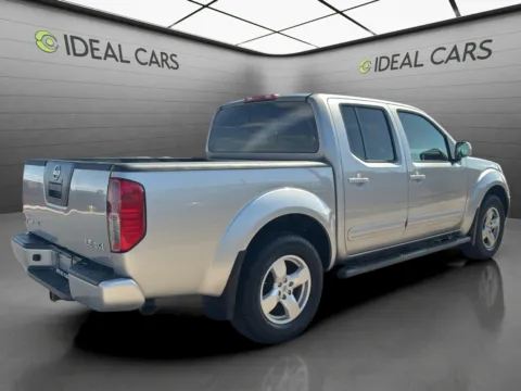 More photos of 2006 Nissan Frontier LE at Ideal Cars - Main Street, AZ