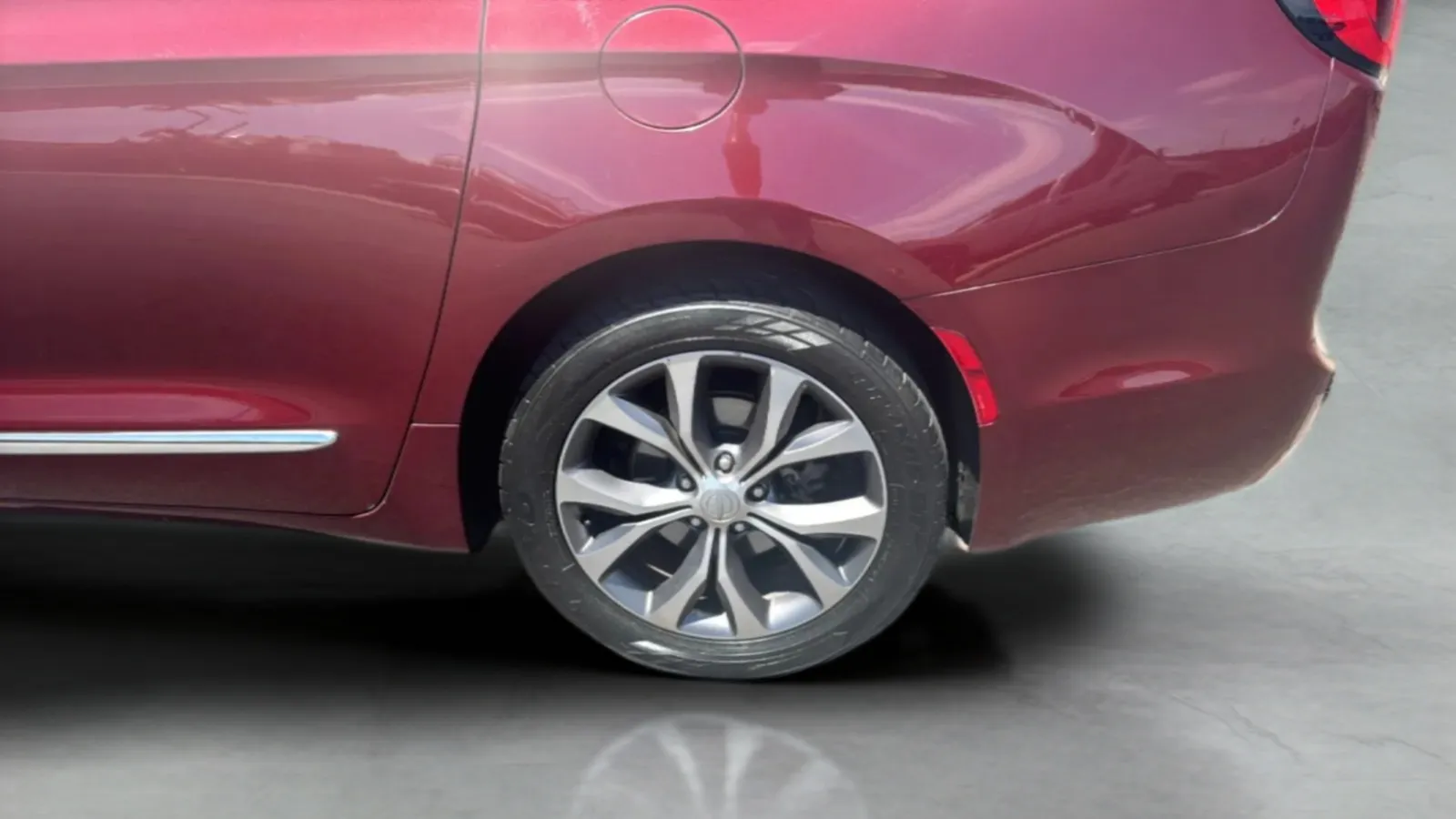 Chrysler Pacifica photo 51