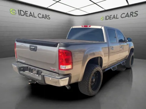 More photos of 2007 GMC Sierra 1500 SLE1 at Ideal Cars - Main Street, AZ