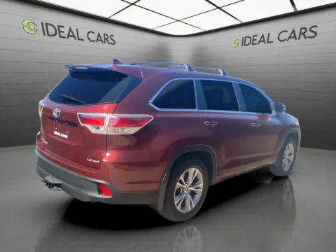More photos of 2016 Toyota Highlander LE Plus at Ideal Cars - Main Street, AZ