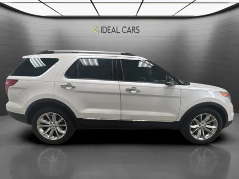 More photos of 2013 Ford Explorer XLT at Ideal Cars - at Gilbert Rd, AZ
