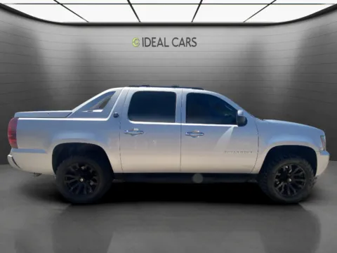 More photos of 2013 Chevrolet Avalanche LS Black Diamond at Ideal Cars - Main Street, AZ