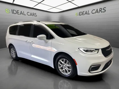 More photos of 2021 Chrysler Pacifica Touring L at Ideal Cars - Main Street, AZ