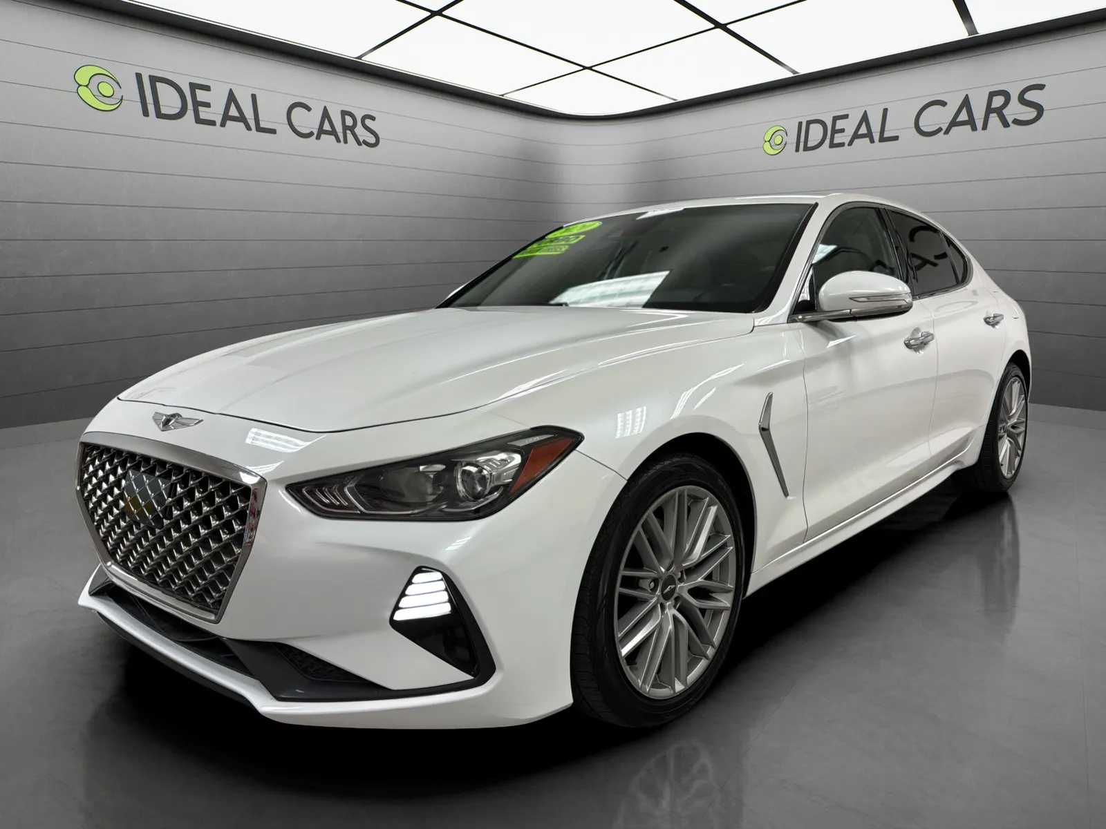 2020 Genesis G70 2.0T Standard's photo