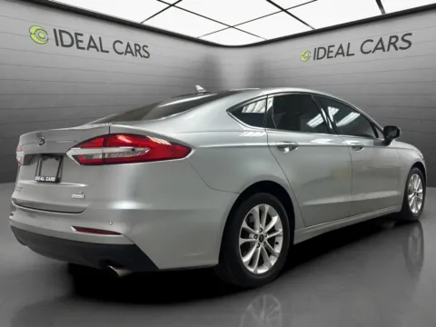More photos of 2020 Ford Fusion SE at Ideal Cars - Main Street, AZ