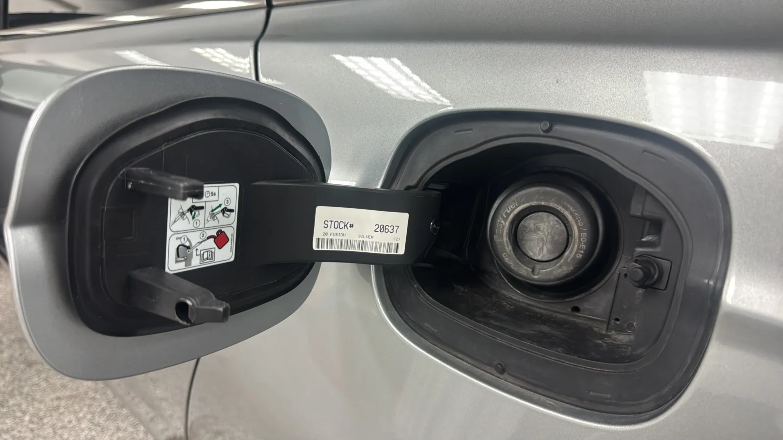 2020 Ford Fusion SE FWD's photo
