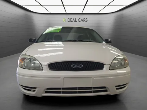 Photos of 2006 Ford Taurus SE for sale in Mesa, AZ at Ideal Cars - Main Street