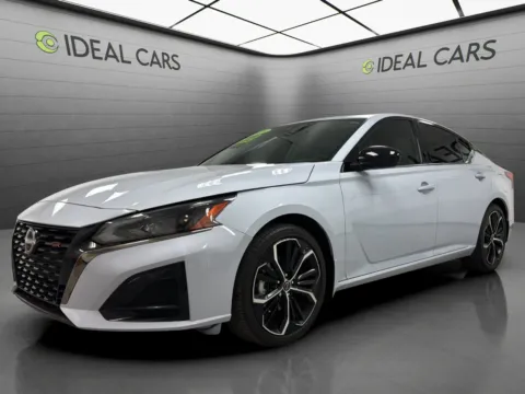 White 2025 Nissan Altima 2.5 SR for sale in Mesa, AZ