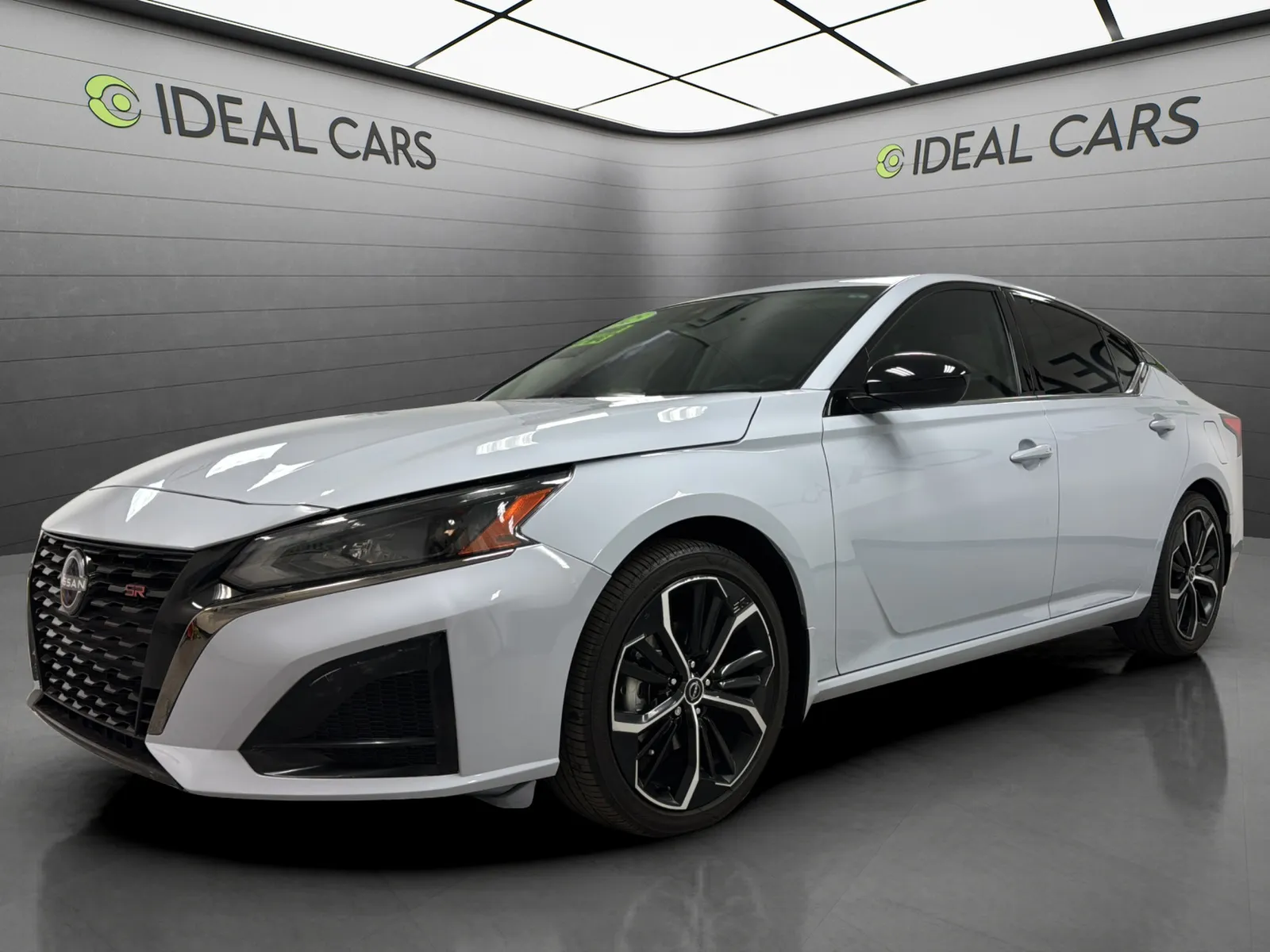 2025 Nissan Altima 2.5 SR's photo