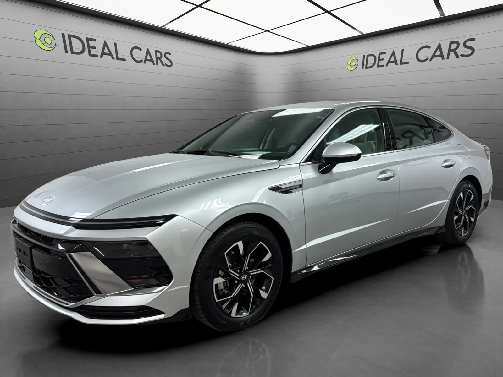 2025 Hyundai Sonata SEL's photo