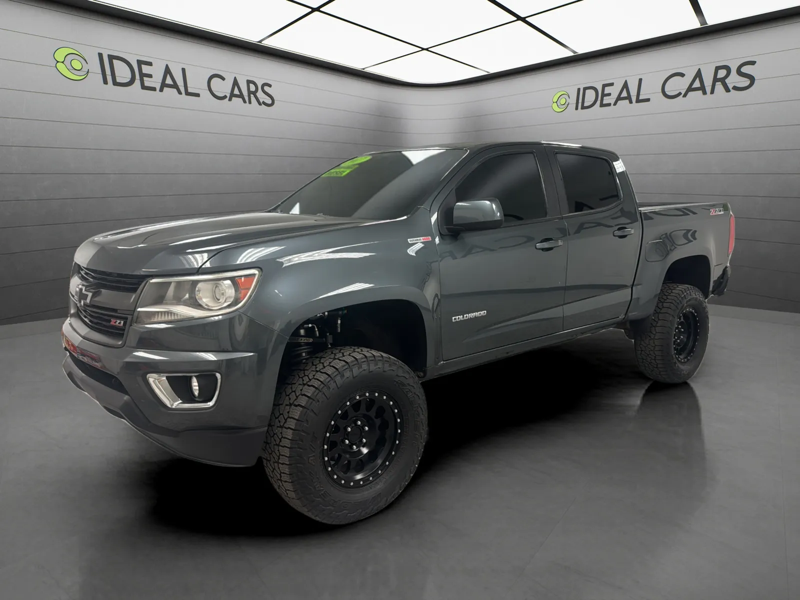 Gray 2017 Chevrolet Colorado Z71 for sale in Mesa, AZ