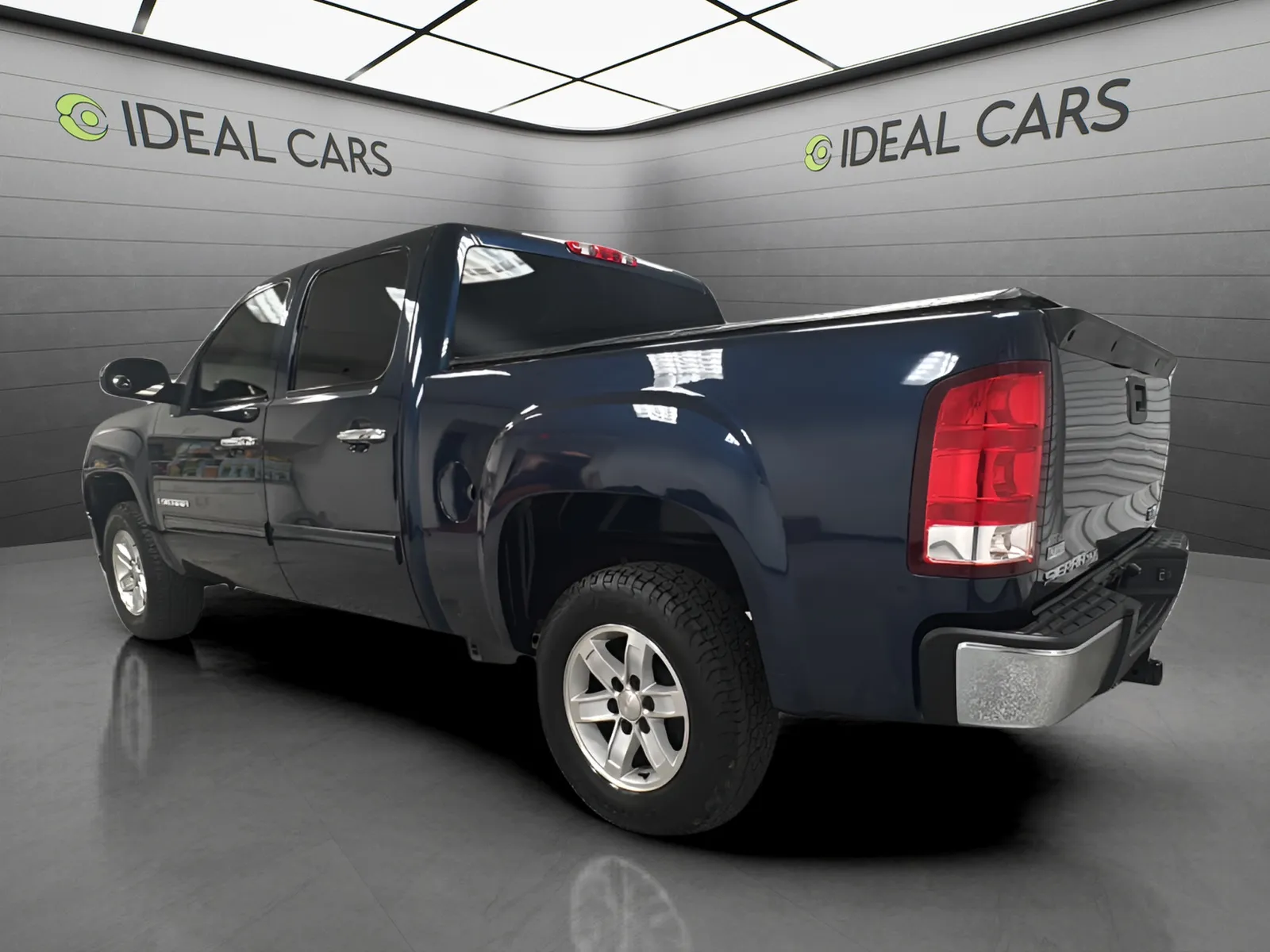 2009 GMC Sierra 2WD Crew Cab SLE SWB's photo