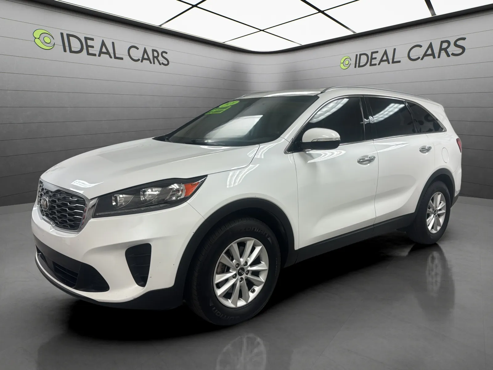 2020 Kia Sorento LX AT's photo