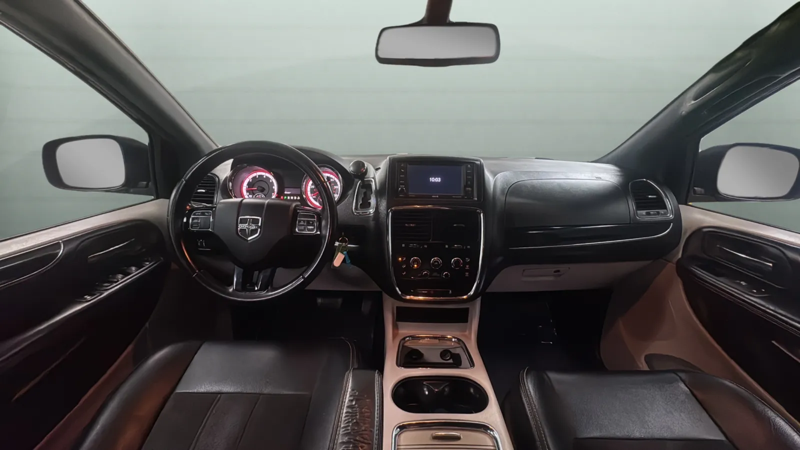 2019 Dodge Grand Caravan SXT's photo