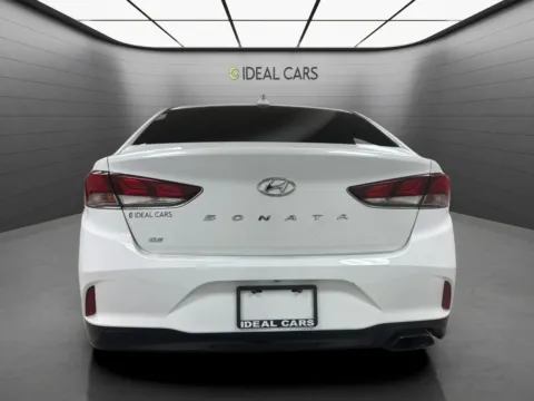 More photos of 2019 Hyundai SONATA SE at Ideal Cars - Main Street, AZ