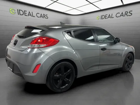 More photos of 2015 Hyundai VELOSTER at Ideal Cars - Main Street, AZ