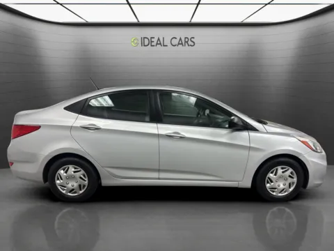 More photos of 2017 Hyundai ACCENT SE at Ideal Cars - Main Street, AZ