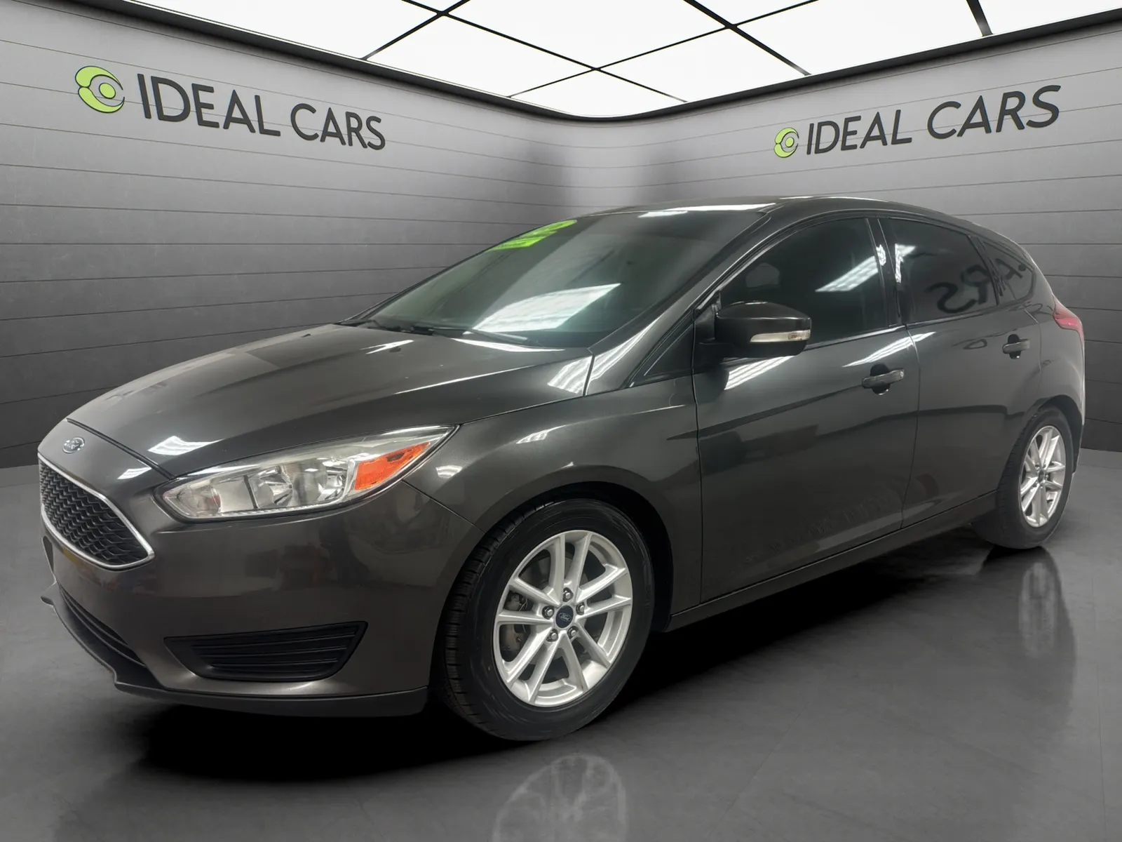 2016 Ford Focus 5 Door Hatch SE's photo