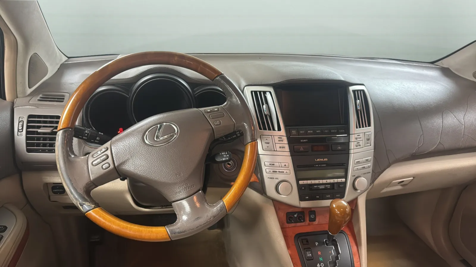 Lexus RX photo 10