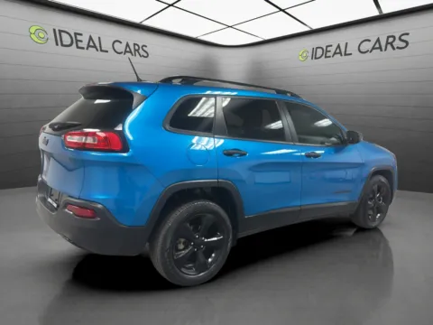 More photos of 2017 Jeep Cherokee Sport Altitude at Ideal Cars - Main Street, AZ