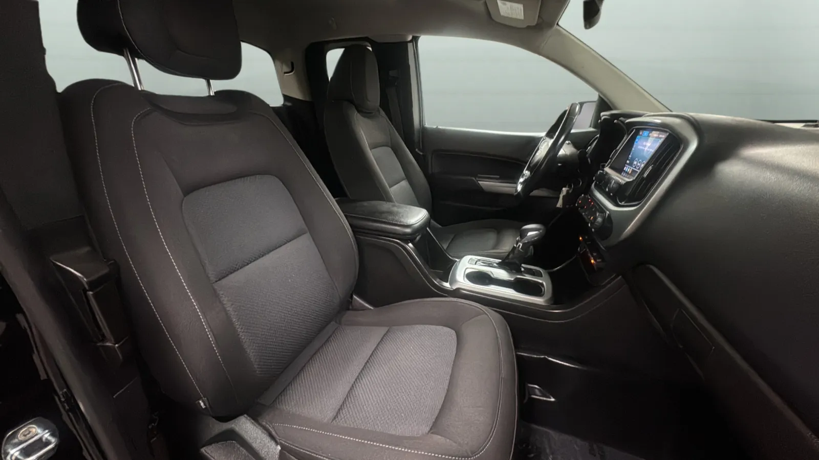 2022 Chevrolet Colorado 2WD LT Extended Cab's photo