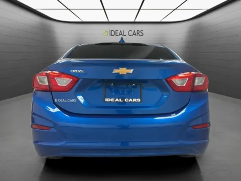 More photos of 2018 Chevrolet Cruze LT Auto at Ideal Cars - Main Street, AZ