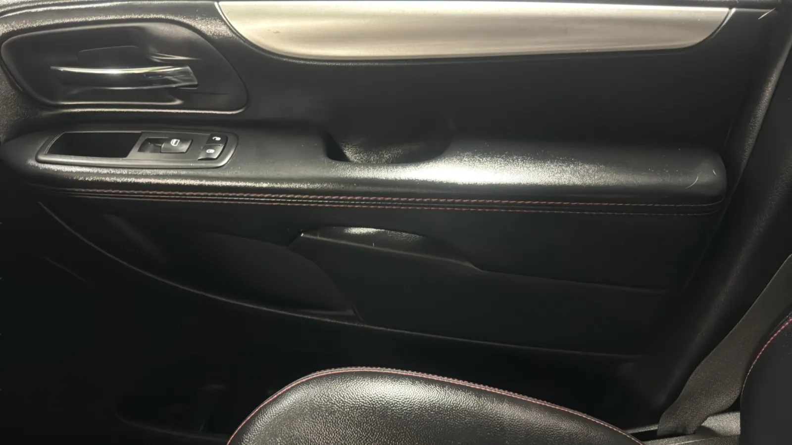 Dodge Grand Caravan photo 17