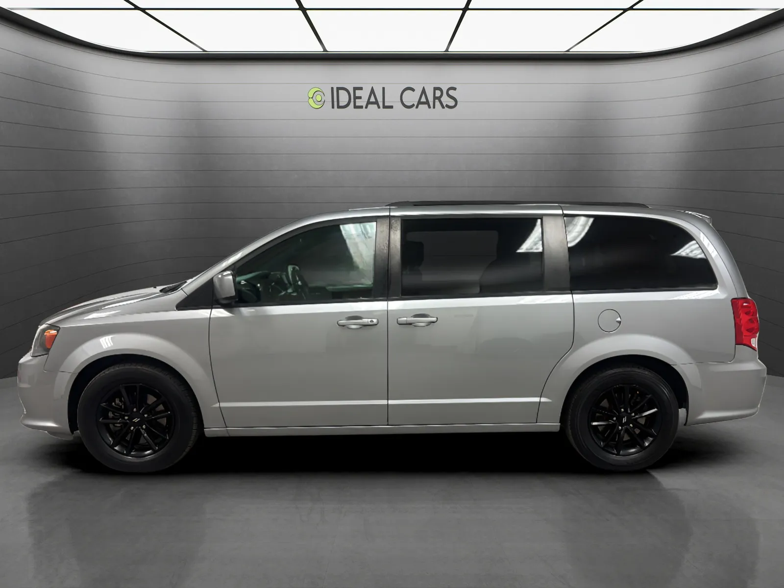 Dodge Grand Caravan photo 8