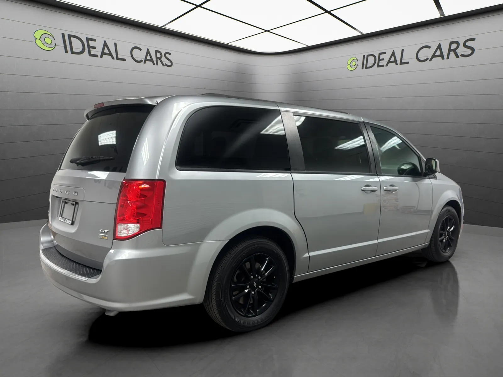 Dodge Grand Caravan photo 5