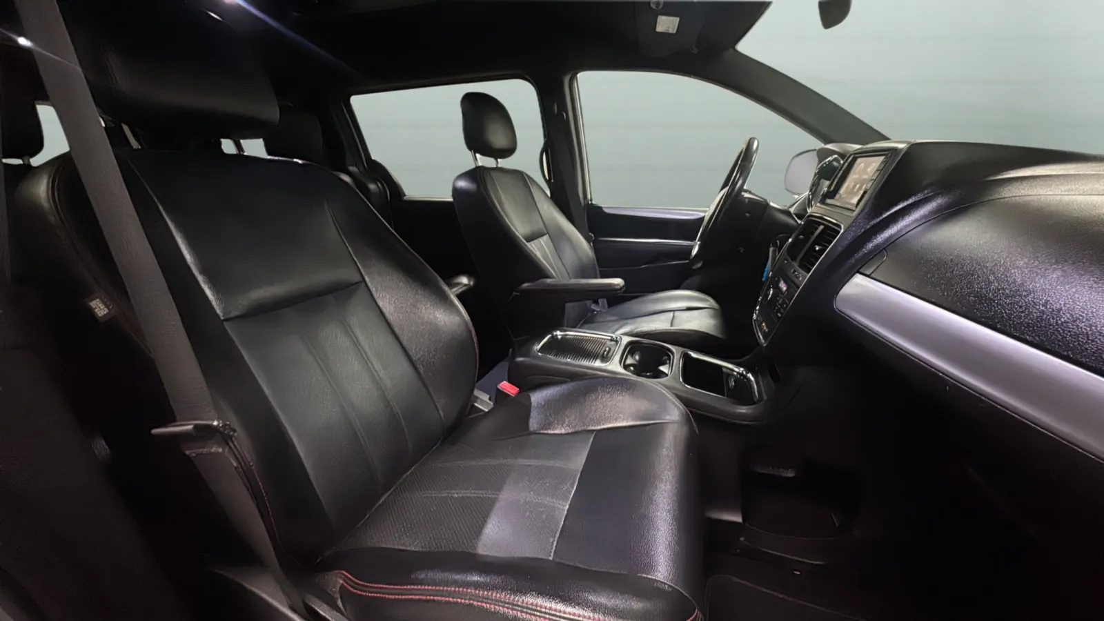 Dodge Grand Caravan photo 21