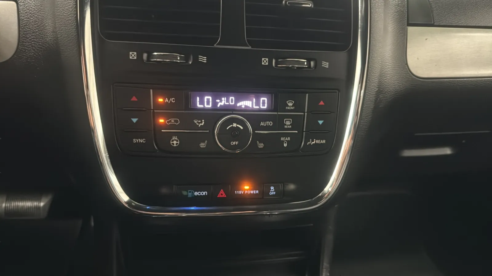 Dodge Grand Caravan photo 15