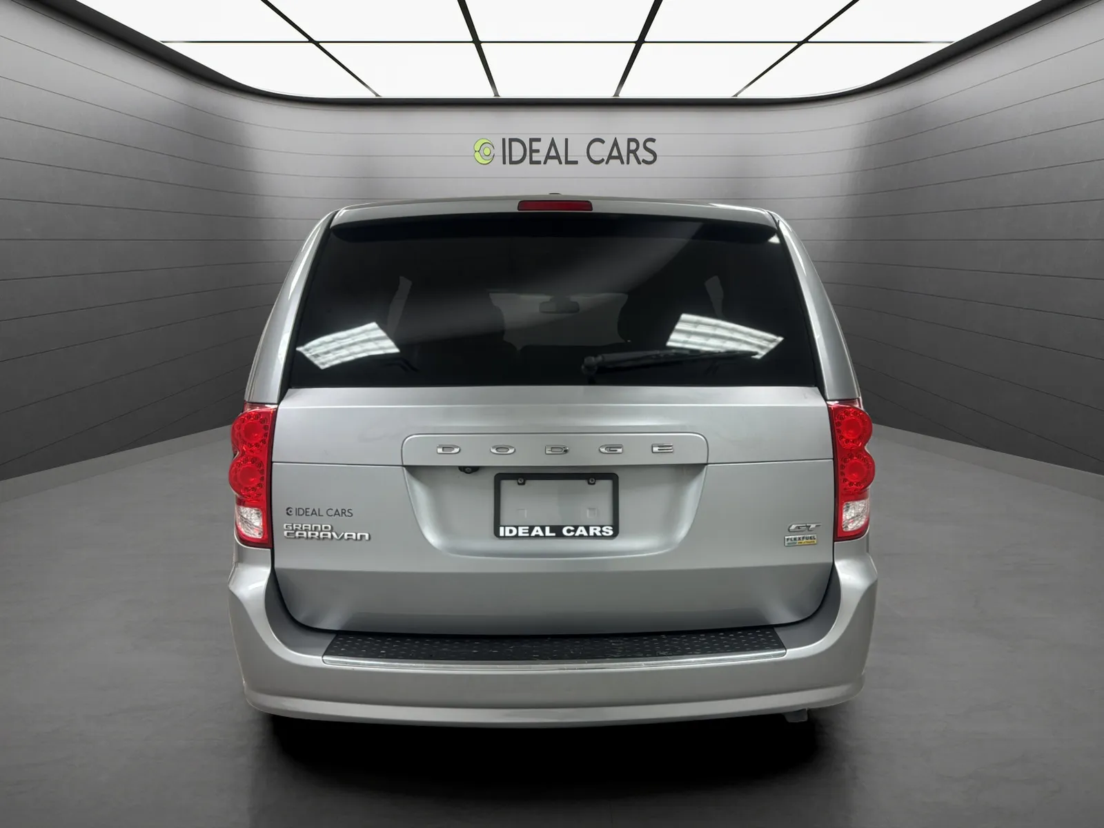 Dodge Grand Caravan photo 6