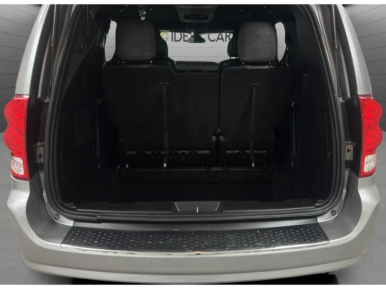 Dodge Grand Caravan photo 19
