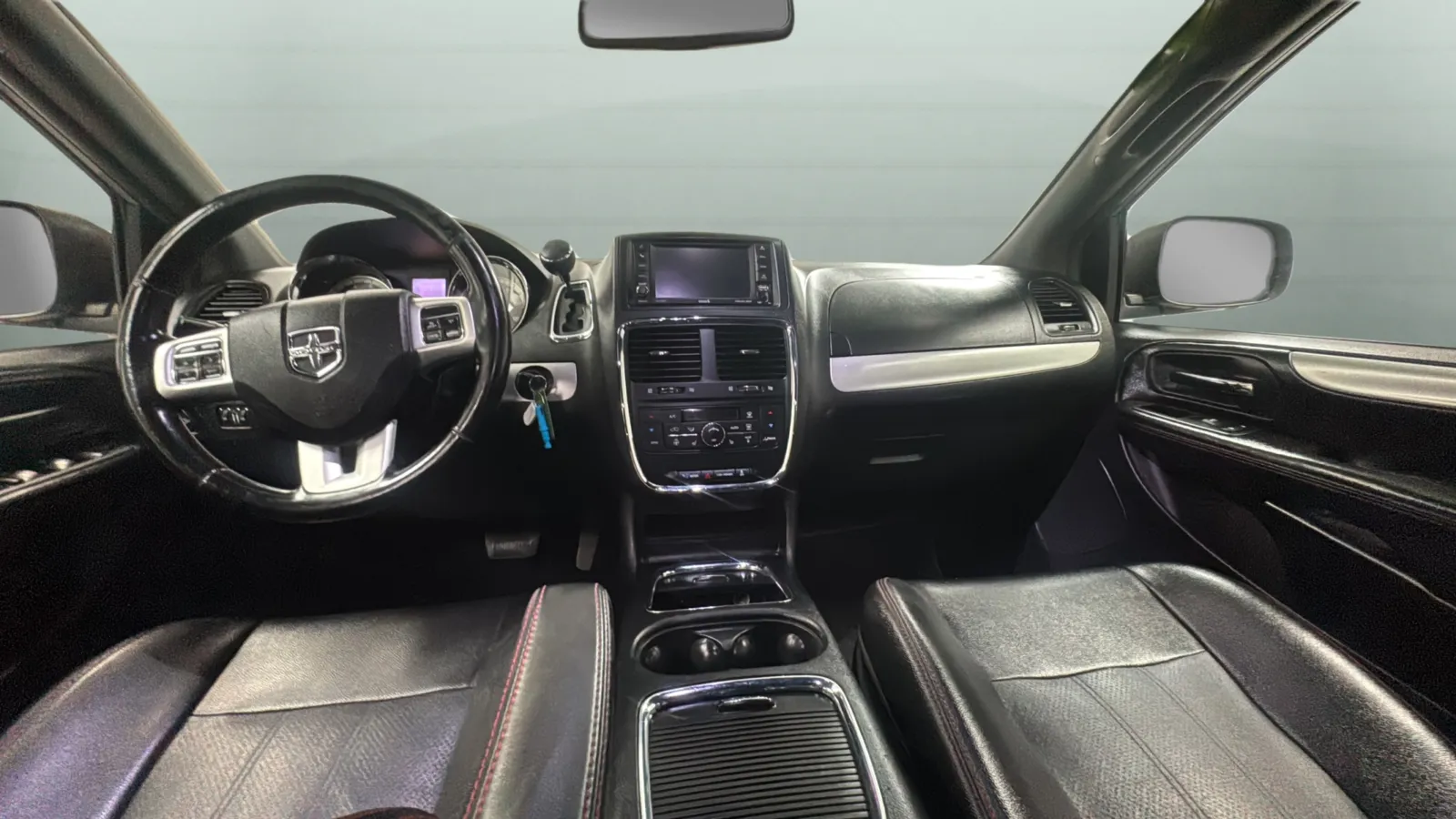 Dodge Grand Caravan photo 9