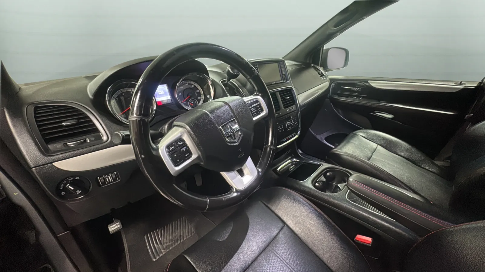 Dodge Grand Caravan photo 10