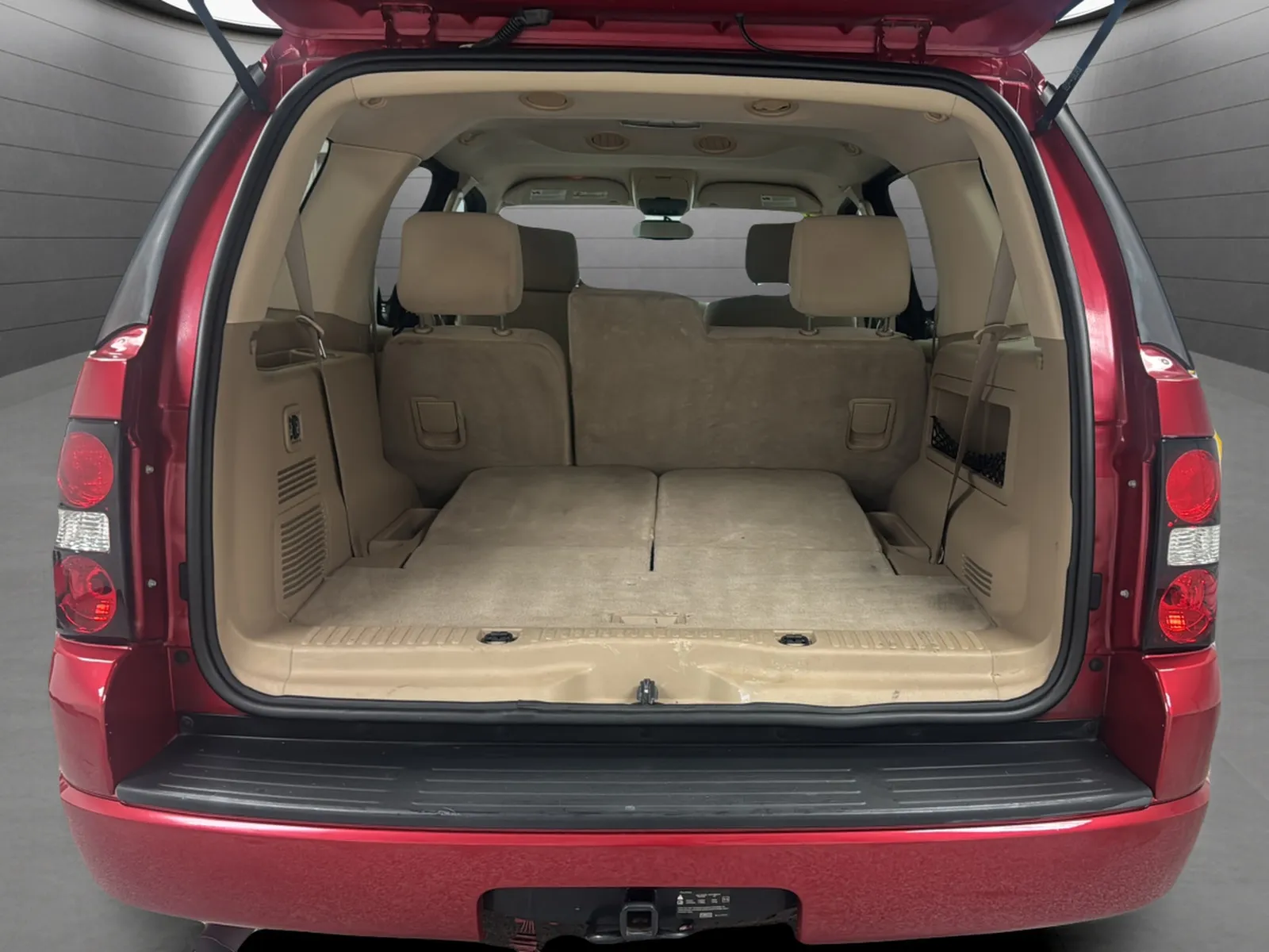 Ford Explorer photo 18