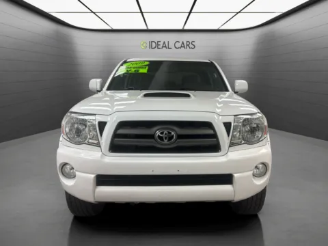 Photos of 2009 Toyota Tacoma PreRunner V6 for sale in Mesa, AZ at Ideal Cars - Main Street