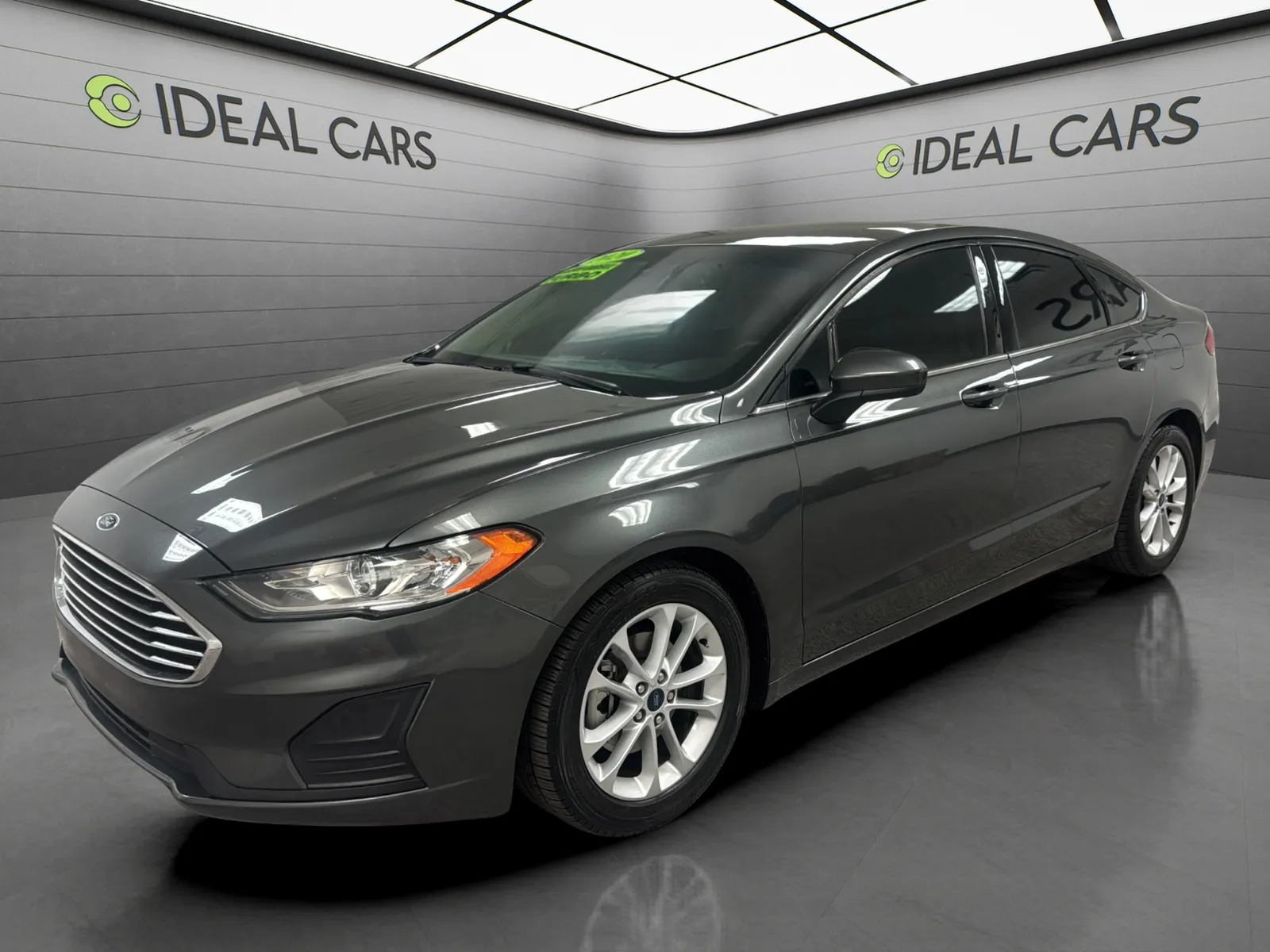 Gray 2020 Ford Fusion SE for sale in Mesa, AZ