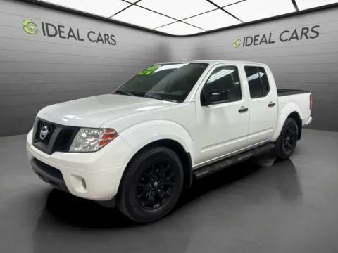 White 2018 Nissan Frontier SV V6 for sale in Mesa, AZ